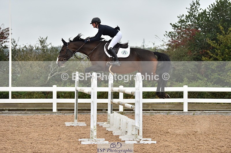 231011A-141854-00695 - Cls 5 Foxhunter & 1.20m Open