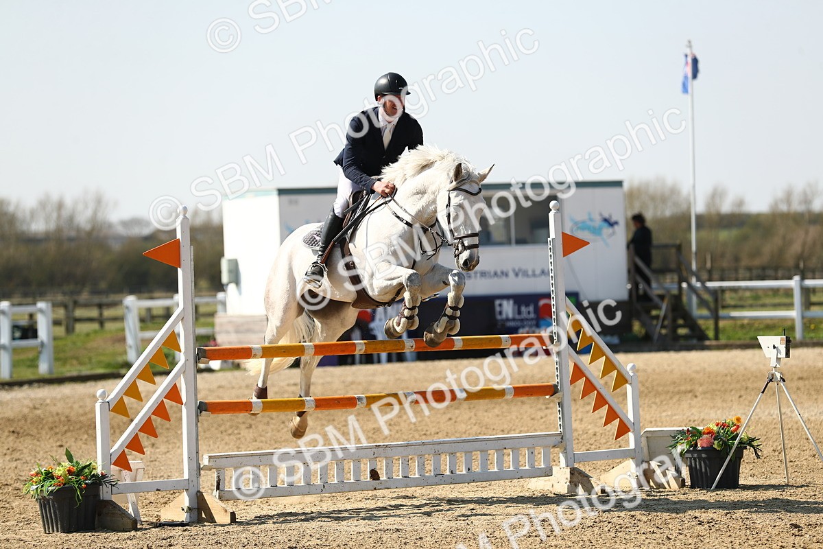 SBM_001122 - Class 4 - Senior Newcomers - 1.10m