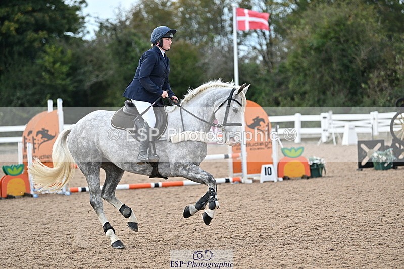 241004A-123911-01983 - Fri 09 95cm Amateur Quals