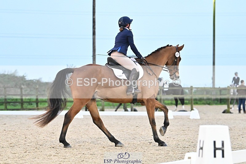 241103-162714-03338 - Novice 1 - 16.18 to 17.50