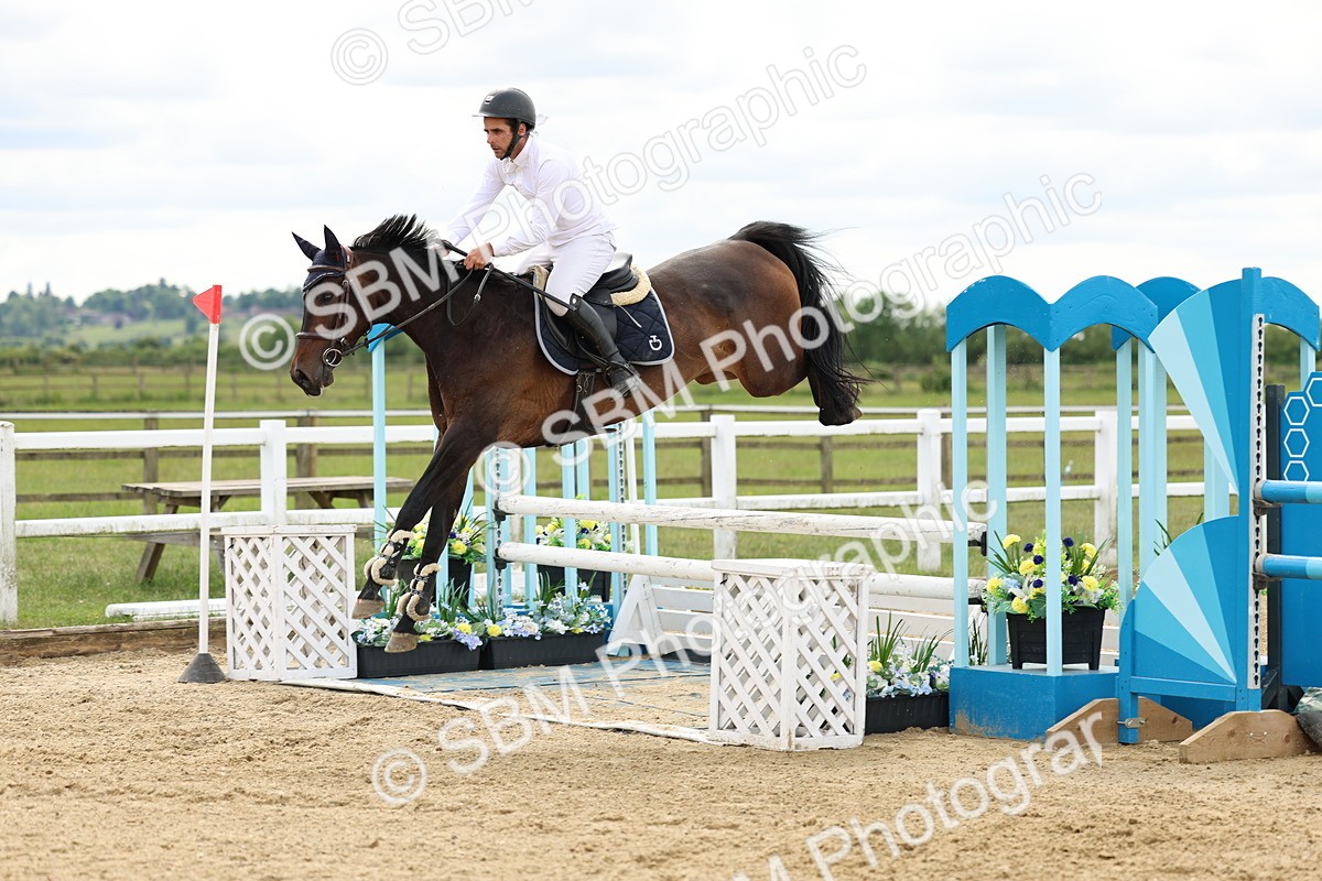 SBM_006163 - Class 19 - Senior Newcomers - 1.10m