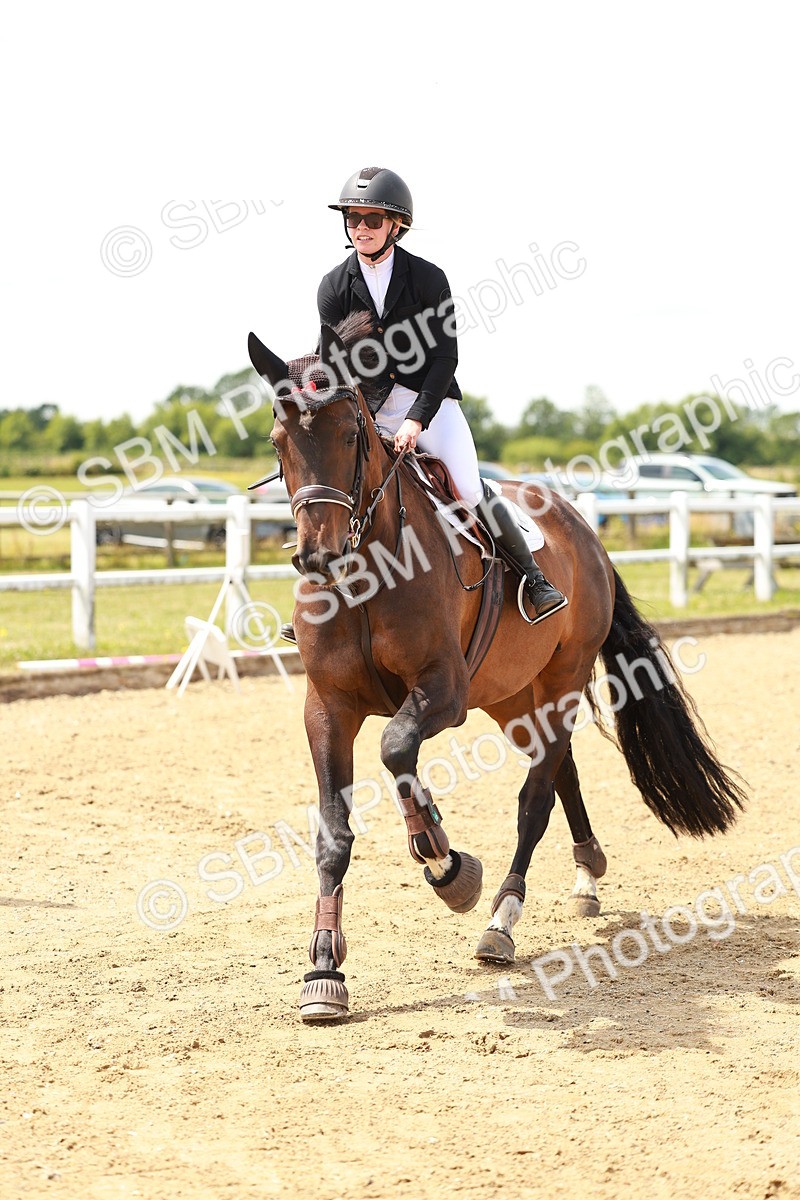 SBM_002605 - Class 12 - 1.05m Amateur Championship Qualifier