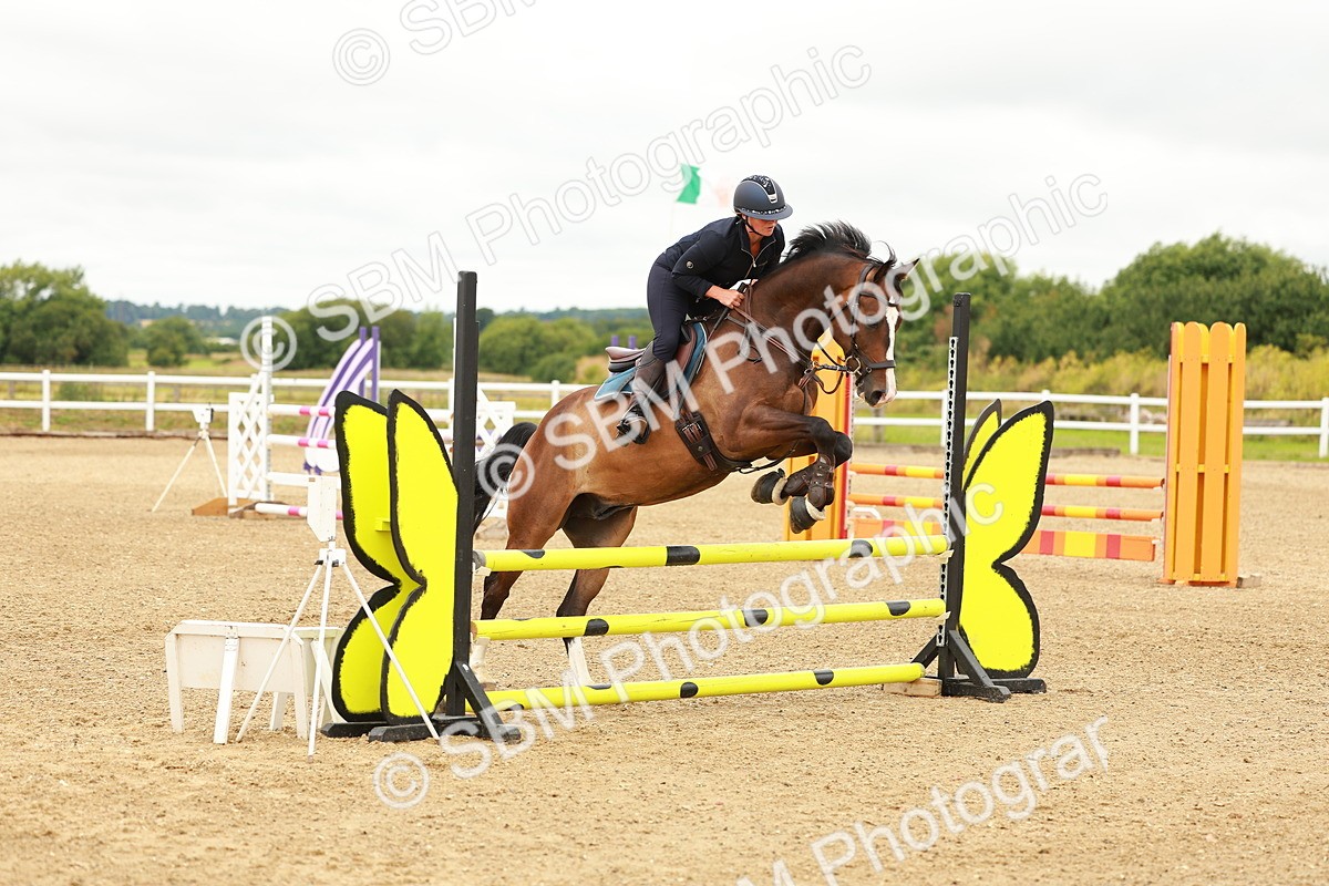 SBM_001502 - Class 8 - Clear Round