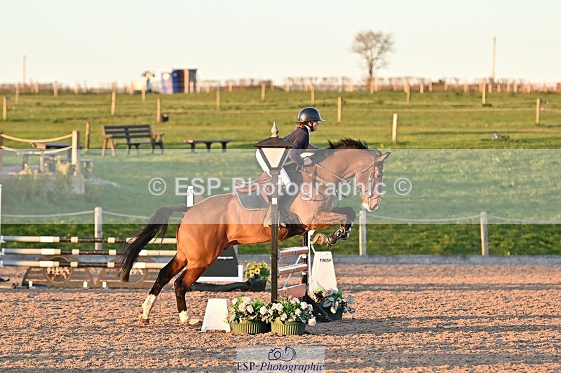 250401-192142-00985 - 90cm Classes