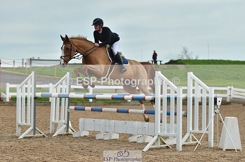 231111A-123456-01896 - Cls 12 Newcomers & 1.10m Open