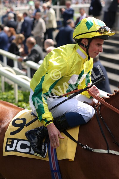 yr11062022r3-10 - Race 3 2.35pm The JCB Stakes