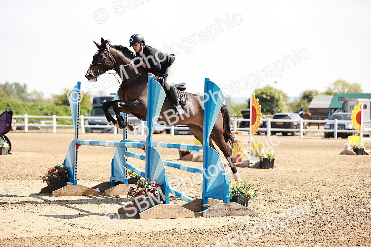  - Class 23 - Senior 1.05m