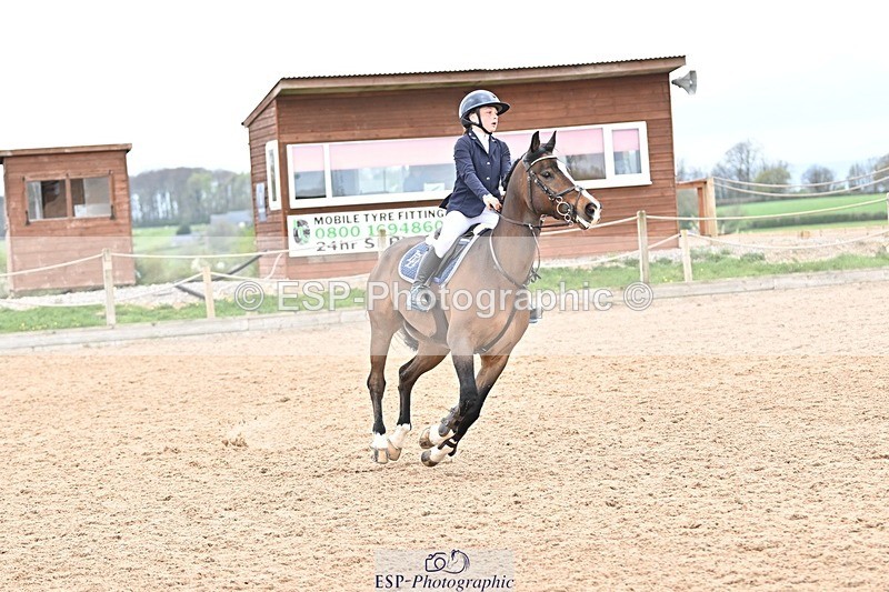 250414-104946-00259 - 80cm Round 1