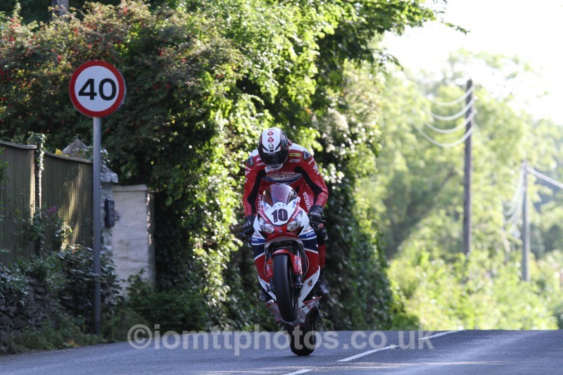 Conor Cummins Honda / Honda Racing - Friday Practice - Solos