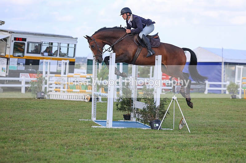 3E7A4741 - Class C1: Showjumping Senior Newcomers/1.10m open