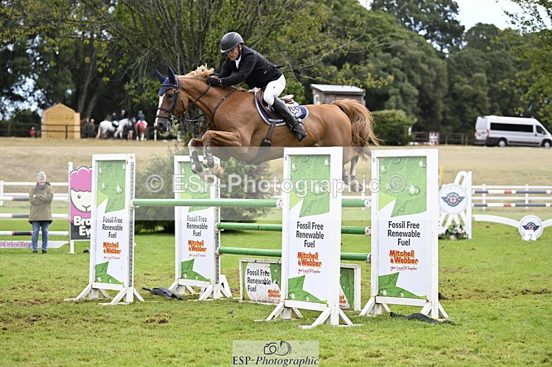 250831A-135101-10564 - Cls 37 Snr 1.35m Grand Prix