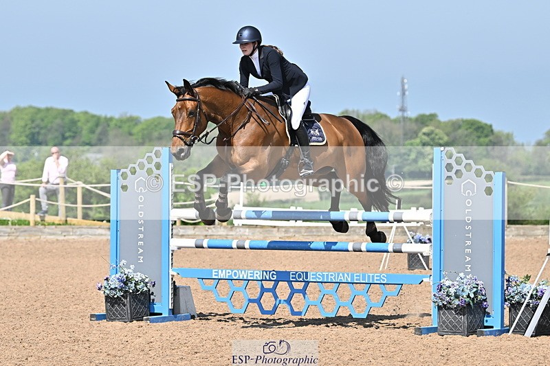 240509A-104928-01000 - Cls 8 Foxhunter