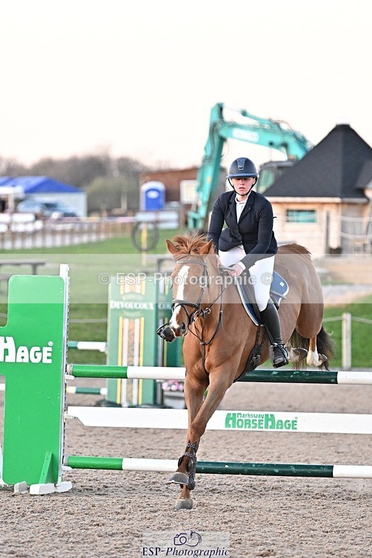 250401-193912-01088 - 100cm Cl;asses