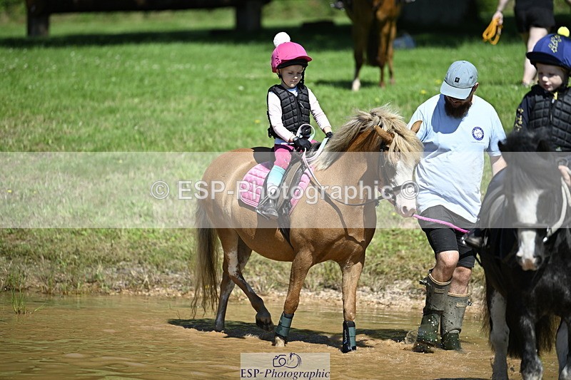 240728B-110813-01113 - Gemma's Group XC