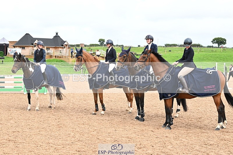 240908A-135919-04143 - Cls 15 U21 Intro 90cm-1.00m  Team Comp