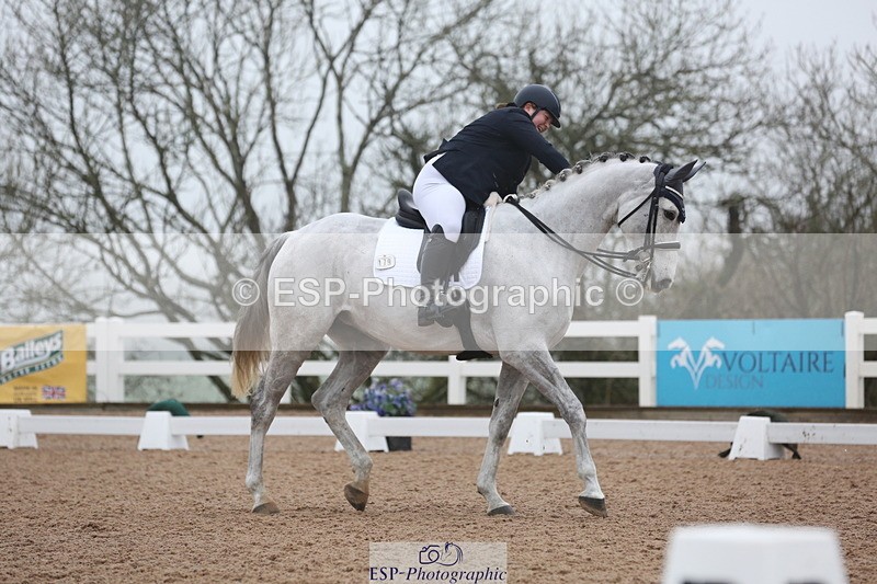 240217A-100731-00937 - 179-Sophie.Gregory-Lady.Lucydale