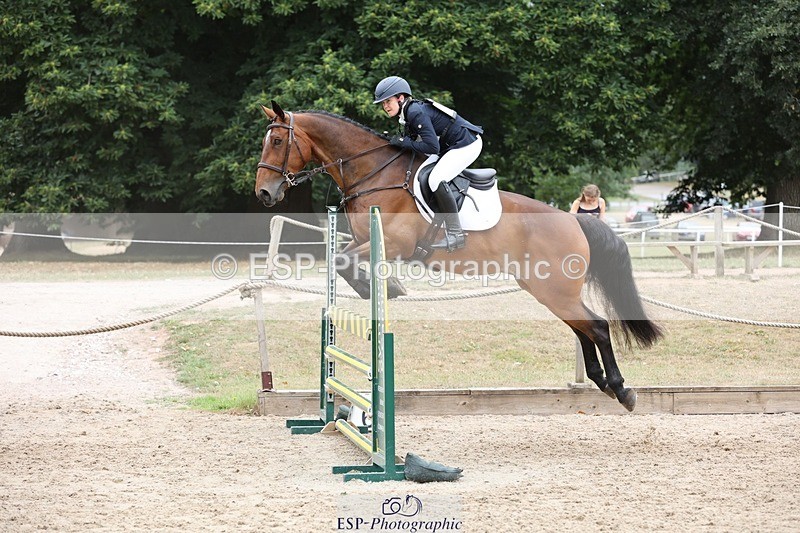 250803A-111036-10696 - L-526-Lucy.Woolams-ZATESS.CLASSIC