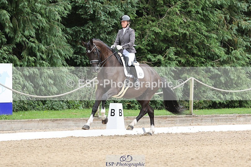 240810-112731-03061 - 198-Lucy.Baker-Last.Dancer