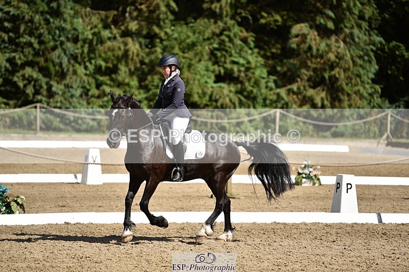 140110A-045850-12335 - 168-Samantha.Pring-Tongwynlais.Moon.Dancer