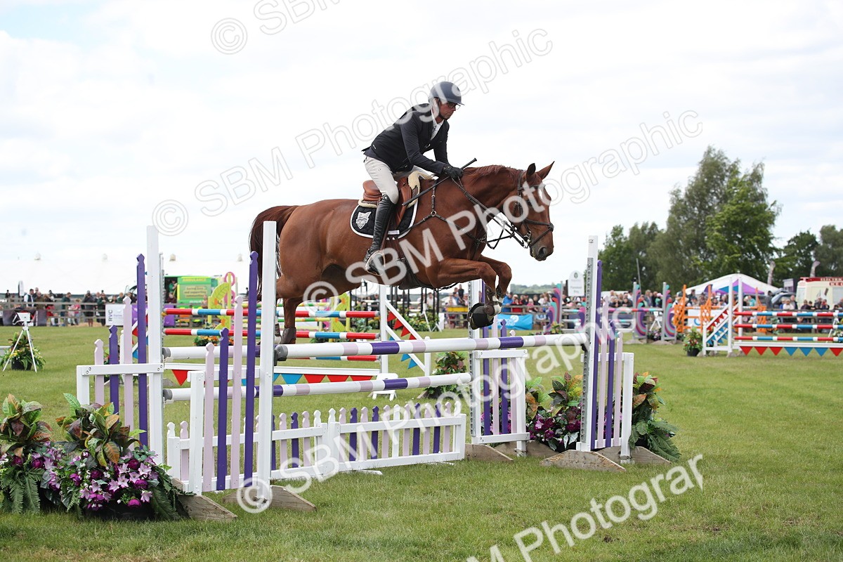 SBM_17457 - Class 208 - Senior Foxhunter 1.20m Open