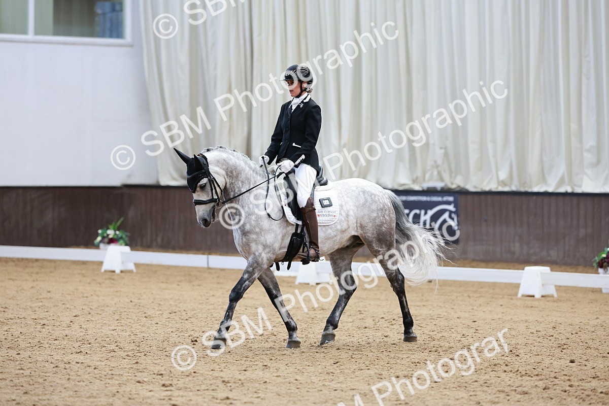 SBM_007135 - Class 6b - Novice 6 - 8.56-9.24