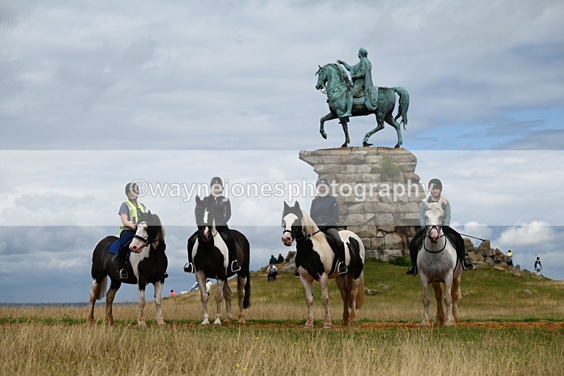 DSC_6818 - Time at Statue 12:45 to 13:15