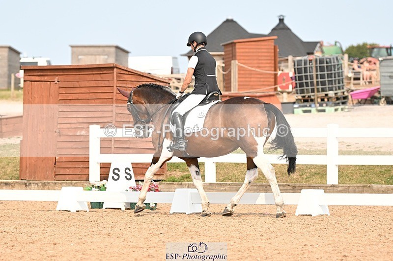 250816-154310-06244 - 123-Lorraine.MorrisLissyegan.Coloured.Lady