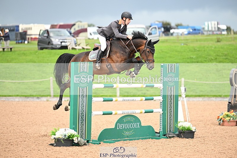 240912A-160205-02406 - Cls 6 National 1.40m Open