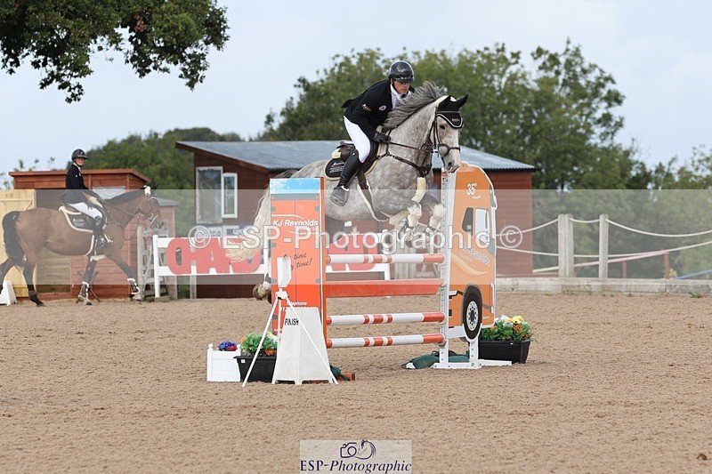 250911-110214-00809 - Cls 2 Snr Newcomers