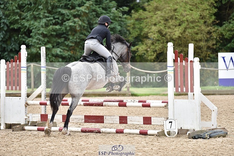 240802-101436-00754 - 70cm Round 1