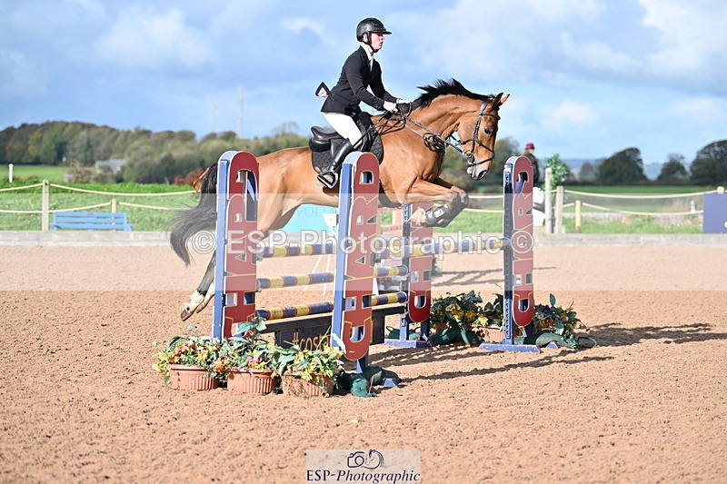 231014A-104453-04200 - Cls 18 Newcomers & 1.10m Open