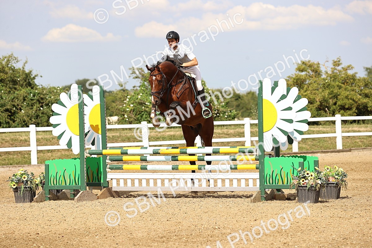 SBM_002429 - Class 18 - Ariat Senior British Novice- 90cm Open