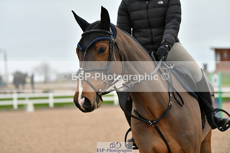 240112A-125129-00847 - Cls 5 Newcomers and 1.10m Open