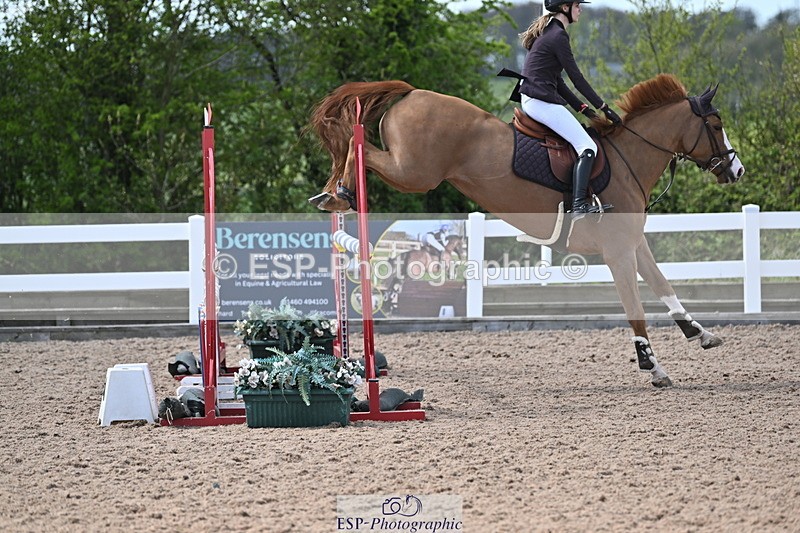 240418A-134609-03583 - Cls 13, 1 Star Bronze Tour 1.10m