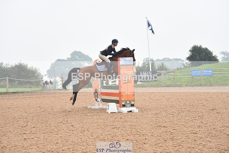 230916A-155714-05451 - Cls 18 Snr 95cm Derby