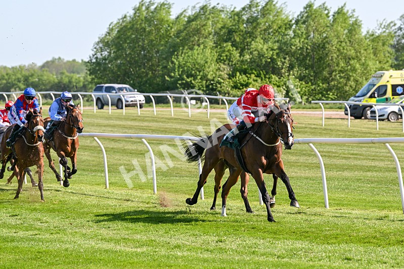 120525-Race 6-Made All-8927 - Race 6