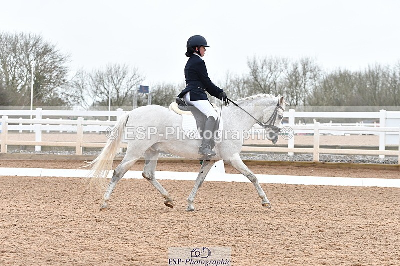 240121A-104913-00480 - Cls 5 Novice 37A