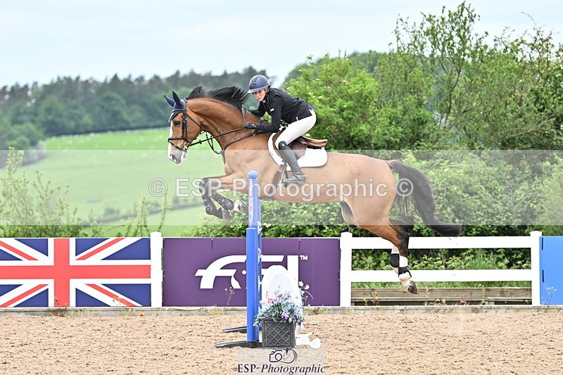 240523A-135748-01974 - Cls 5 National 1.30m