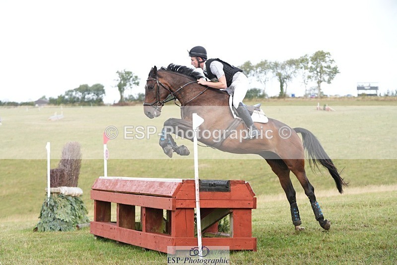 250831-094948-05360 - L-563-Thomas.Hawke