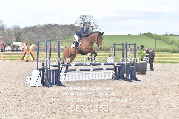 BPP_1353 - CLASS 15 SAT Senior BritiNovice/ 90cm Open