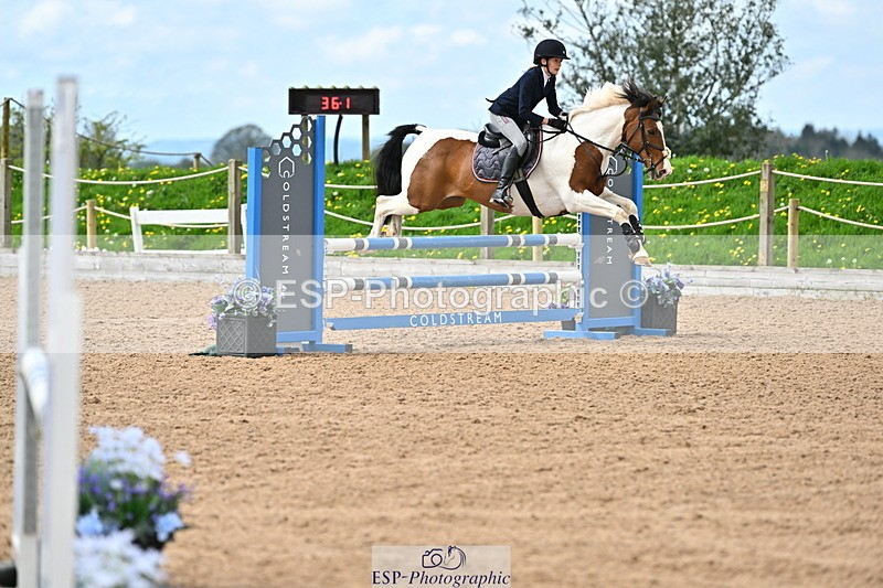 240504A-113700-01255 - Cls 3 Pony Discovery & 90cm Open