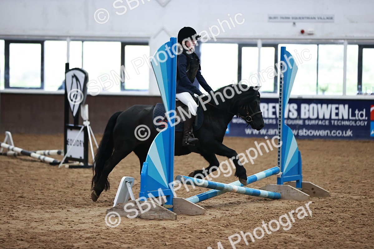 SBM_000249 - Class 1 - Cross Pole Jumping 30cm 40cm