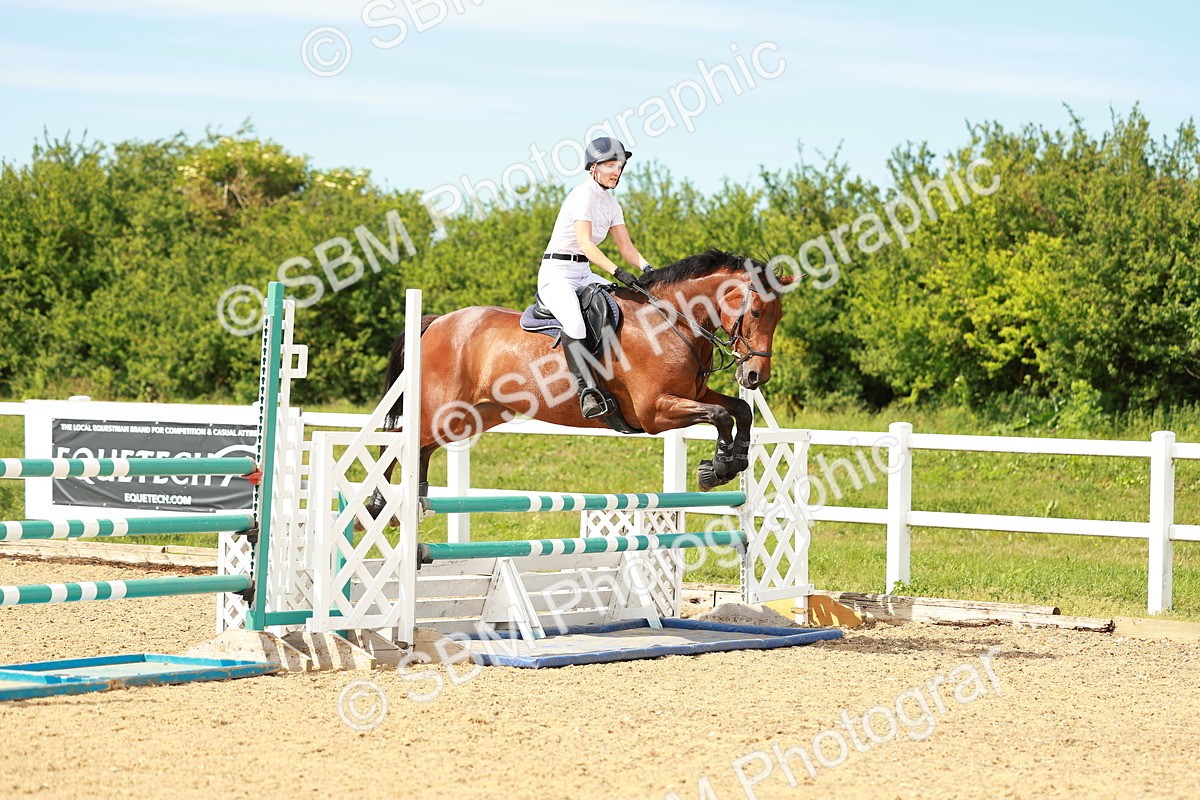 SBM_002483 - Class 4 - Senior Newcomers - 1.10m