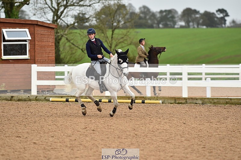 231028A-132822-01705 - Cls 4 Newcomers & 1m Open