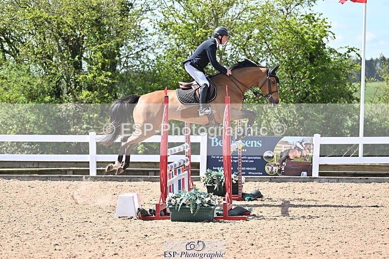 240418A-133535-03529 - Cls 13, 1 Star Bronze Tour 1.10m