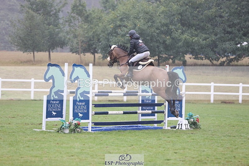 250830A-140758-06892 - Cls 16 Snr Newcomers and 1.10m Open