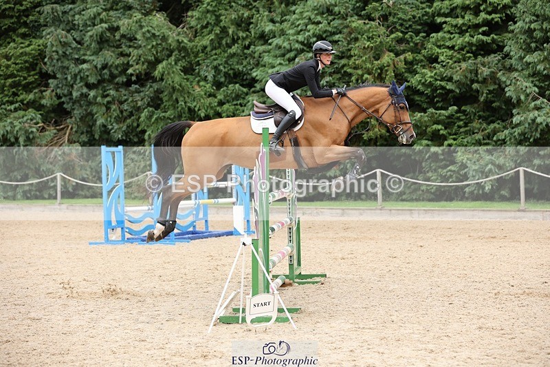 240817-161019-02510 - 06A Snr Fox 1.20m open