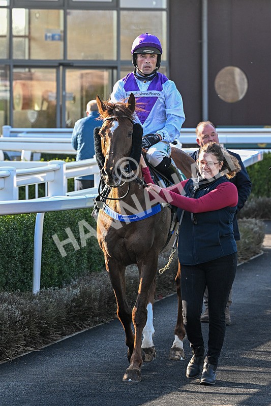 040326-Race 1-Pigeon House-8453 - Race 1