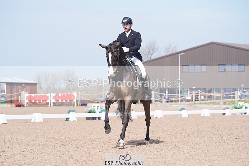 250404-121252-05615 - 032-Darren.Hicks-Sir.Robinson