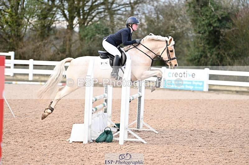 250112-091131-00592 - Cls 15 British Novice and 90cm Open